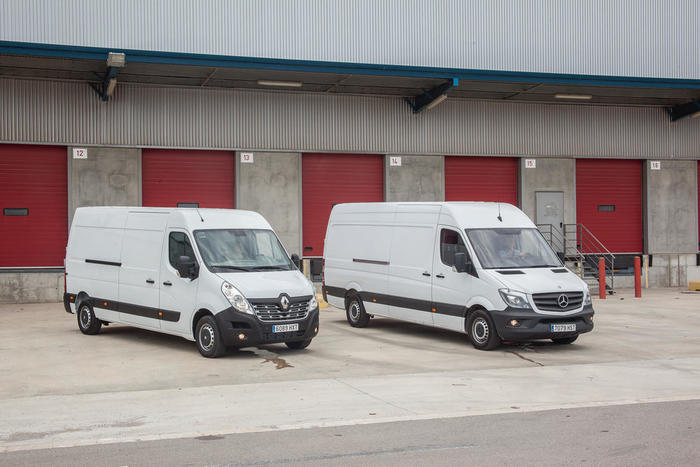 Vans Ejecutivas Mercedes-Benz Sprinter & Renault Master
